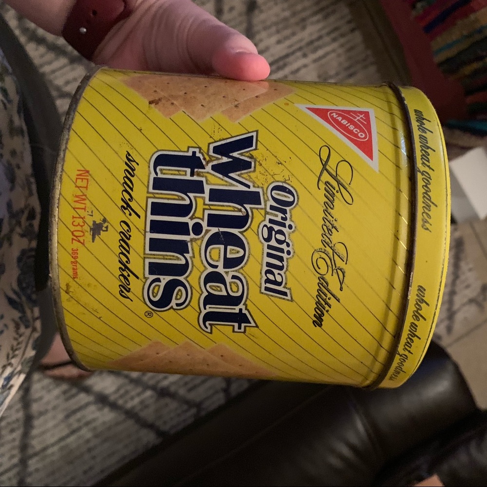 VINTAGE 1987 WHEAT THINS TIN